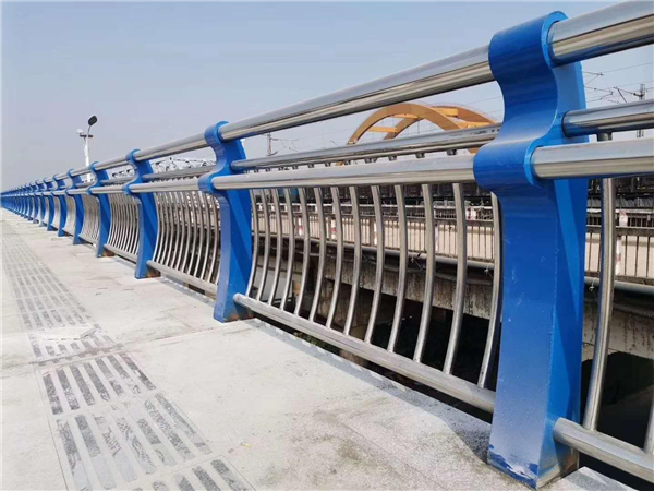 无锡304不锈钢复合管护栏的生产工艺揭秘